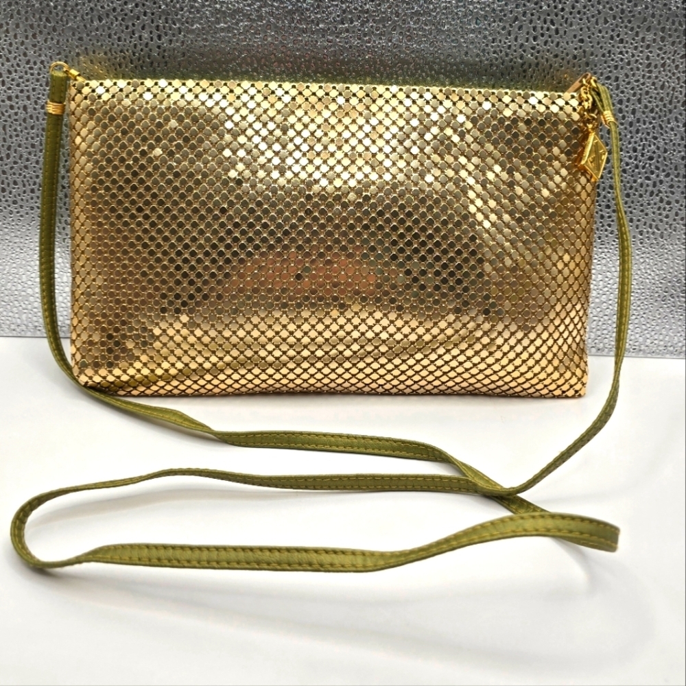 Vintage Whiting And Davis Gold Alumesh Purse Clutch Bag NWOT